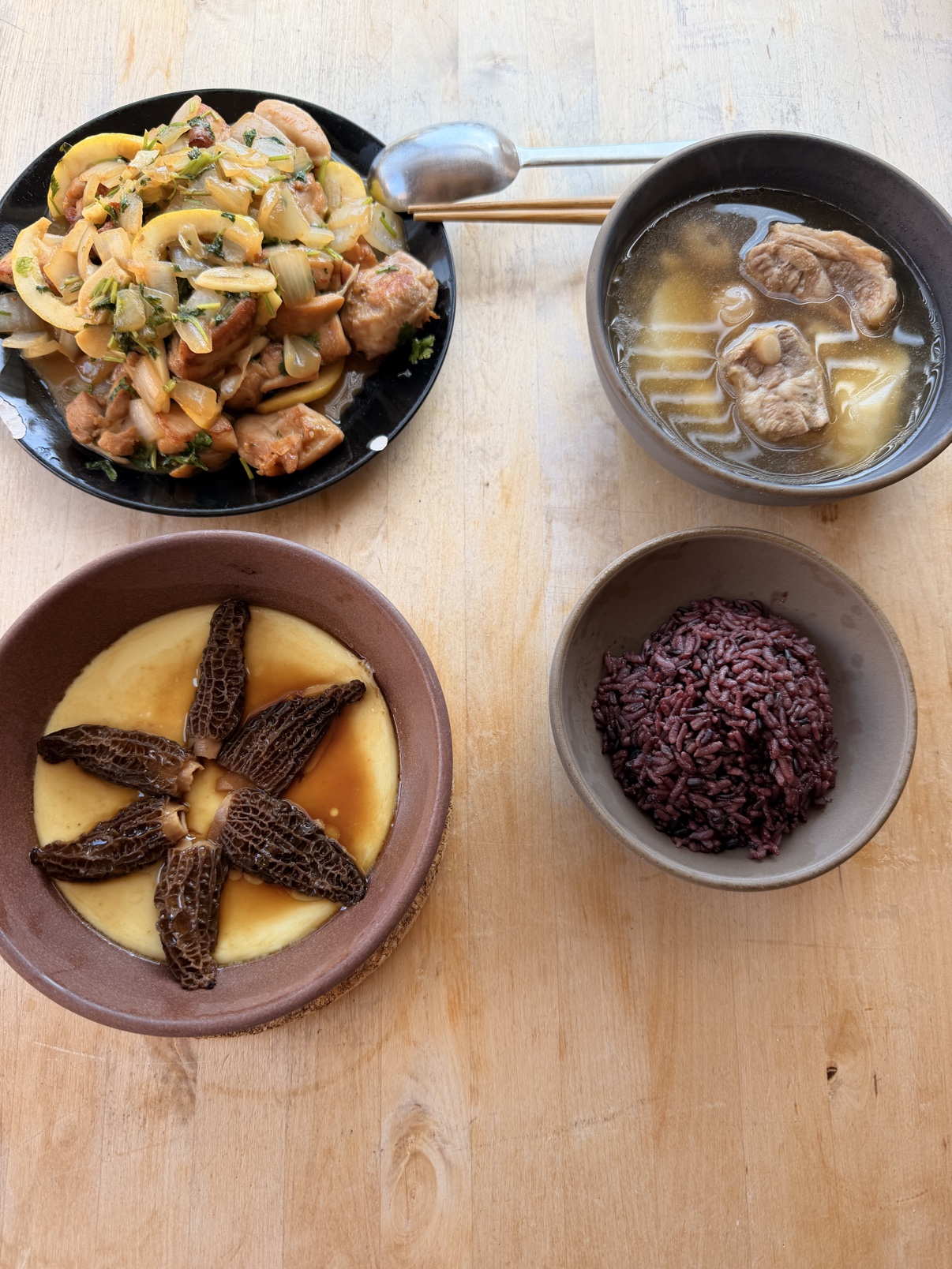 Postpartum meal with steamed egg and black rice